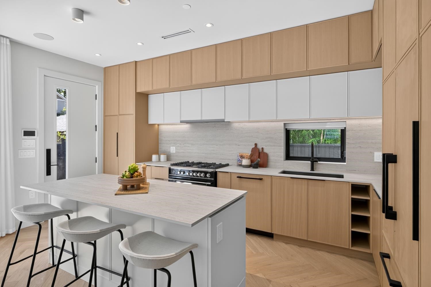 2-58 40Th Avenue E, Vancouver, BC