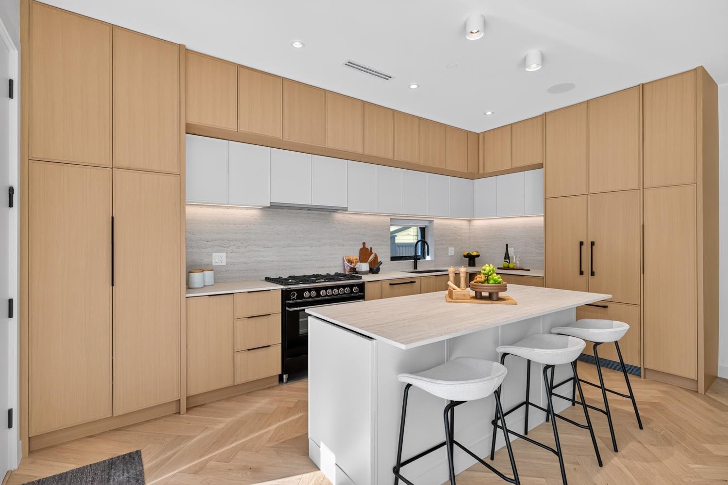 2-58 40Th Avenue E, Vancouver, BC