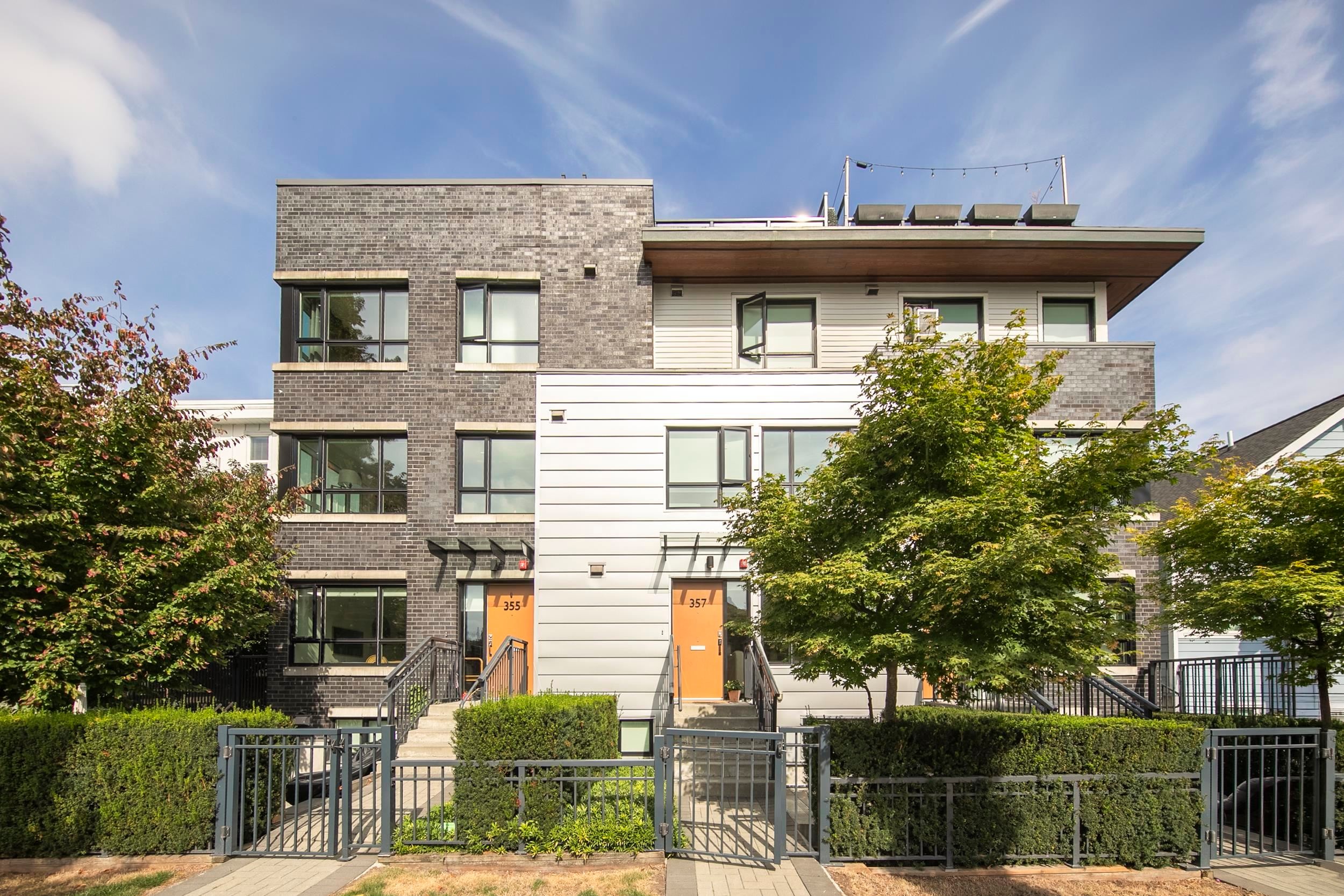 357 16Th Avenue E, Vancouver, BC