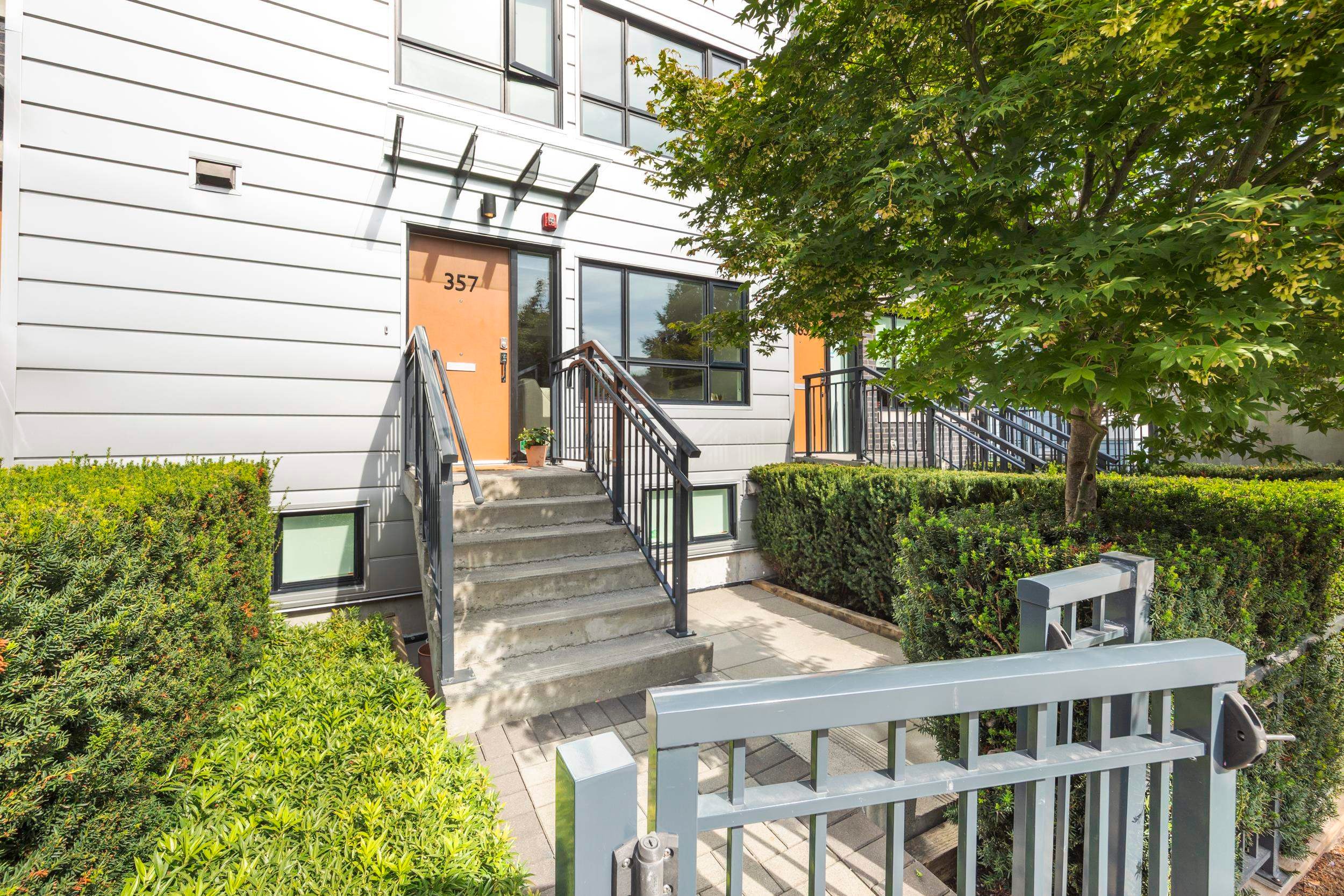 357 16Th Avenue E, Vancouver, BC