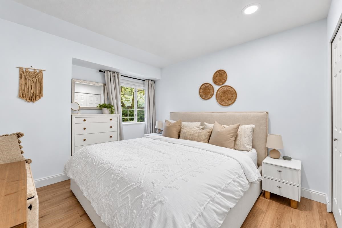 102-320 2Nd Street W, North Vancouver, BC