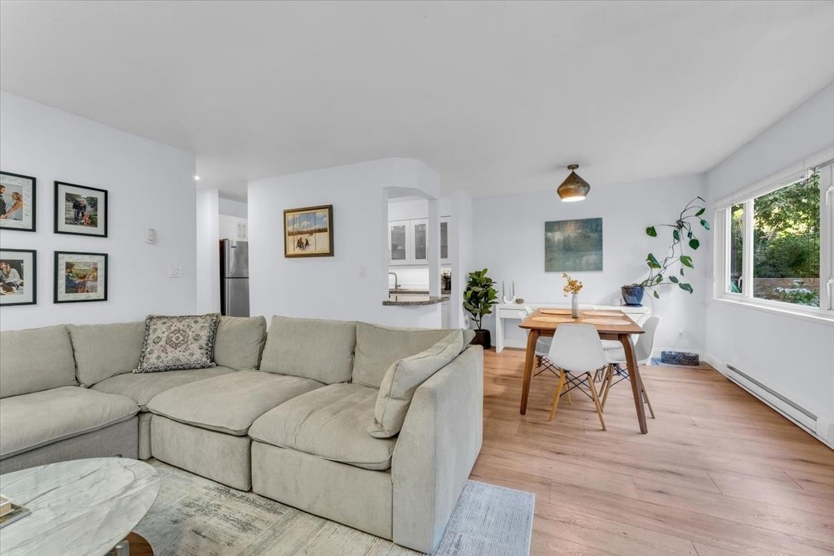 102-320 2Nd Street W, North Vancouver, BC