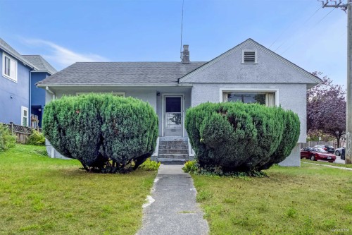 96 16Th Avenue W, Vancouver, BC 