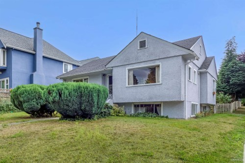 96 16Th Avenue W, Vancouver, BC 