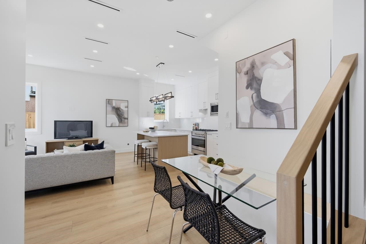 3016 19Th Avenue E, Vancouver, BC