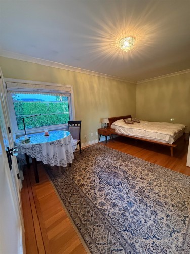1086 Mathers Avenue, West Vancouver, BC 