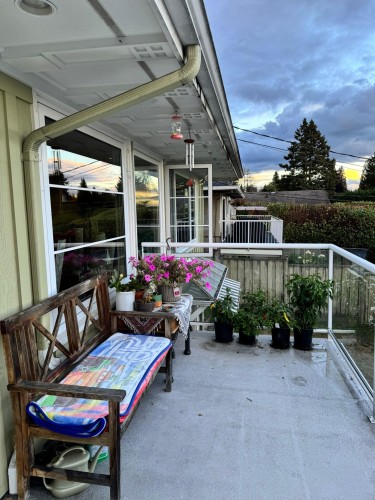 1086 Mathers Avenue, West Vancouver, BC 