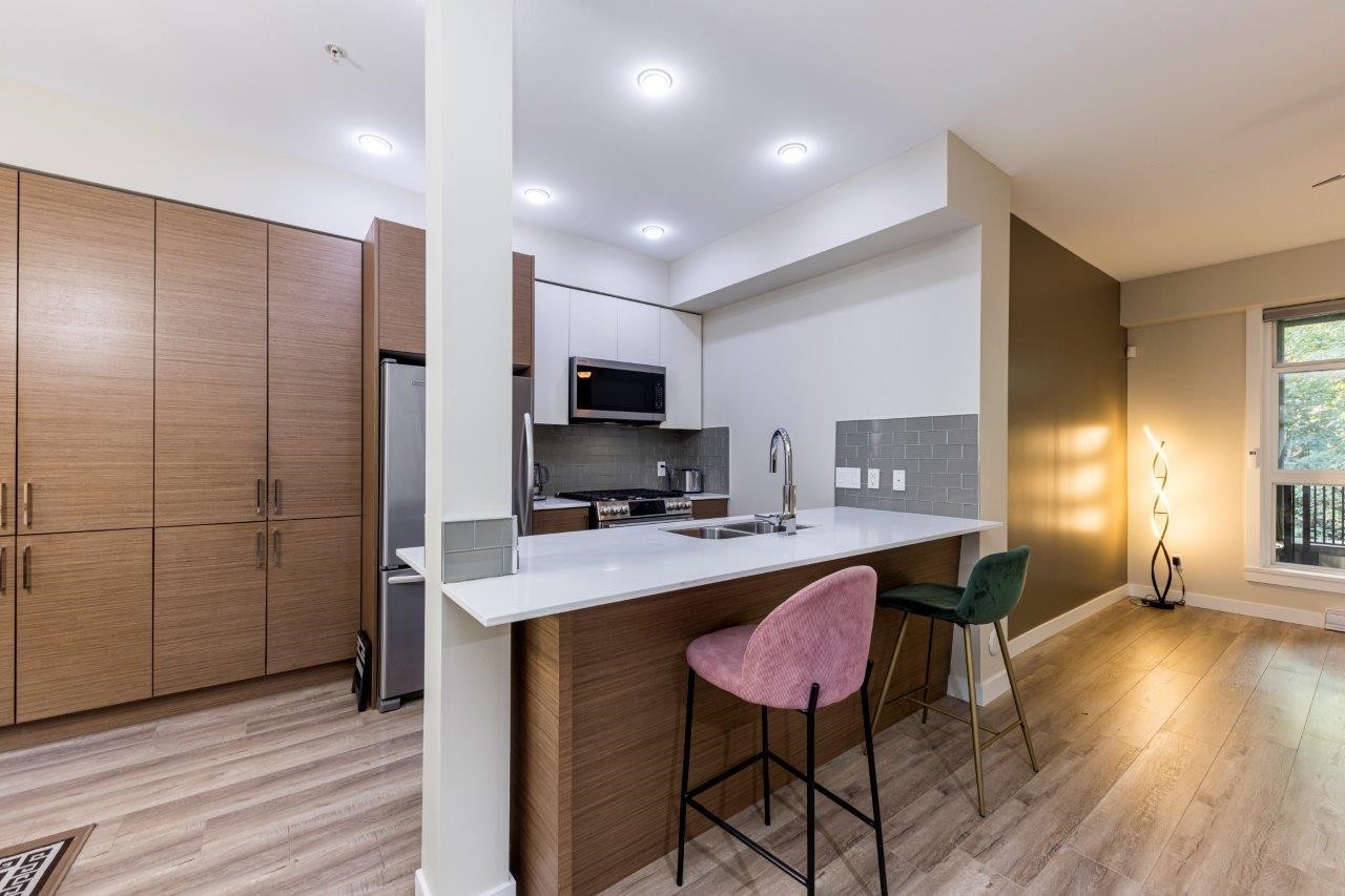 306-2135 Heritage Park Lane, North Vancouver, BC