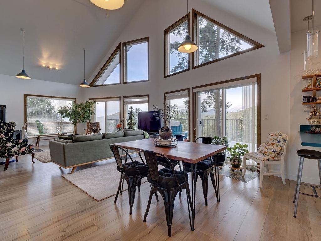 5280 Cecil Hill Road, Madeira Park, BC