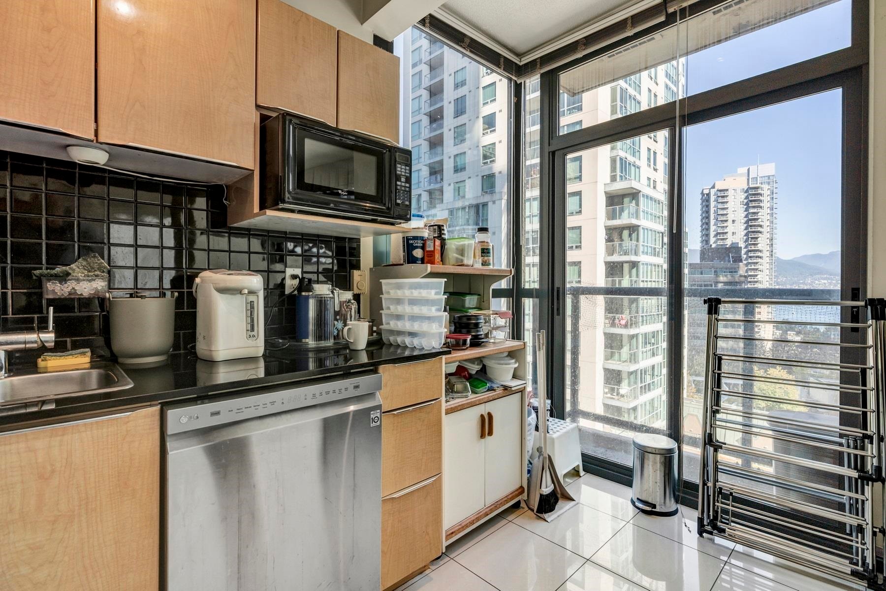 607-1239 Georgia Street W, Vancouver, BC