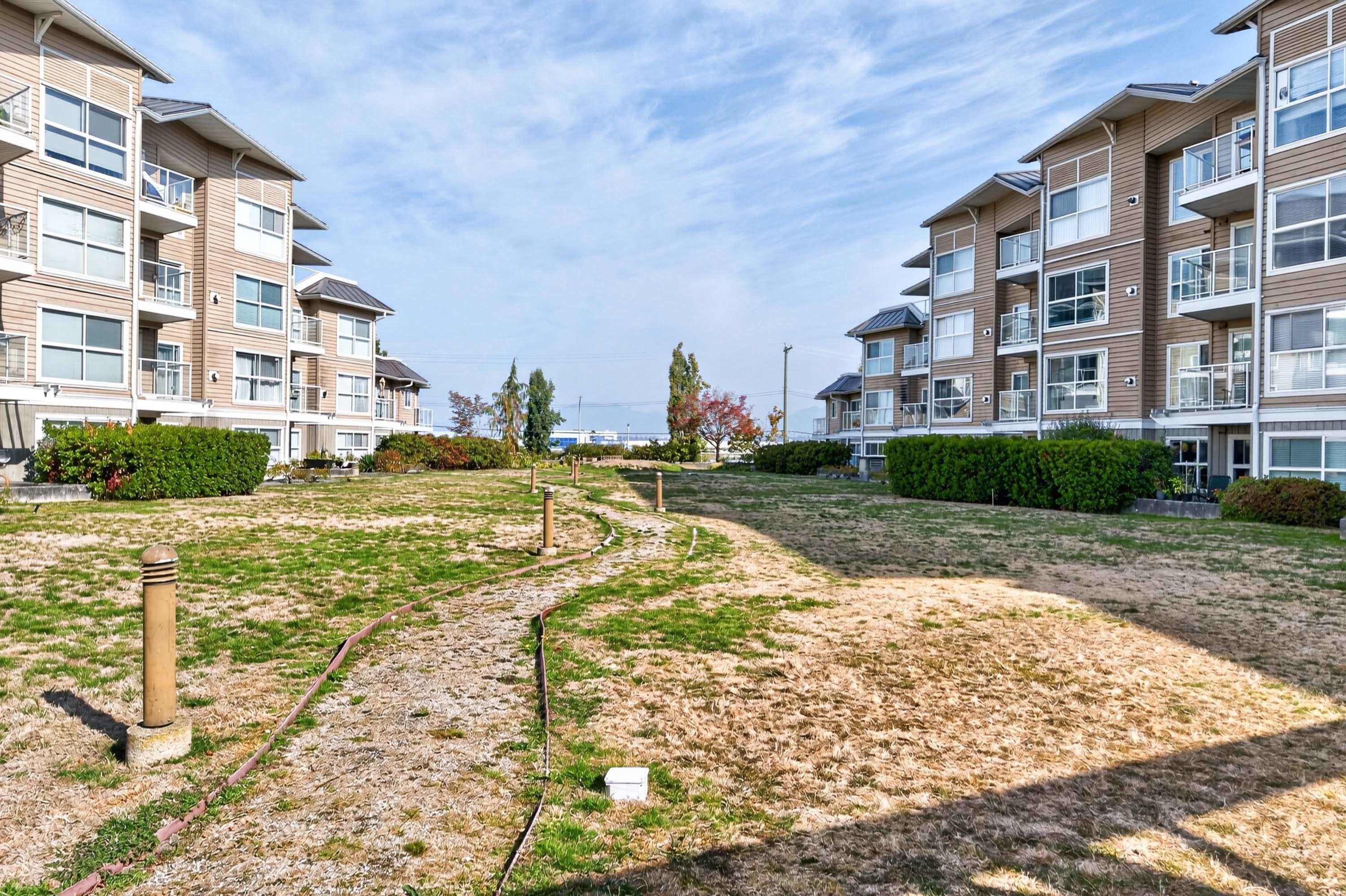 251-5880 Dover Crescent, Richmond, BC