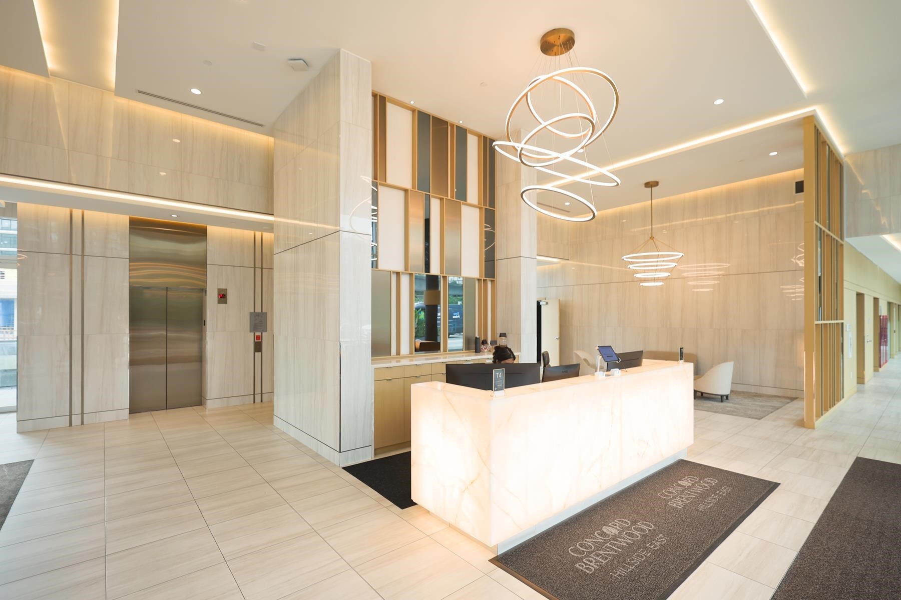 1810-4890 Lougheed Highway, Burnaby, BC