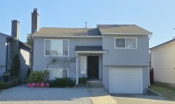 3220 Harwood Avenue  Coquitlam, BC V3E 1T8