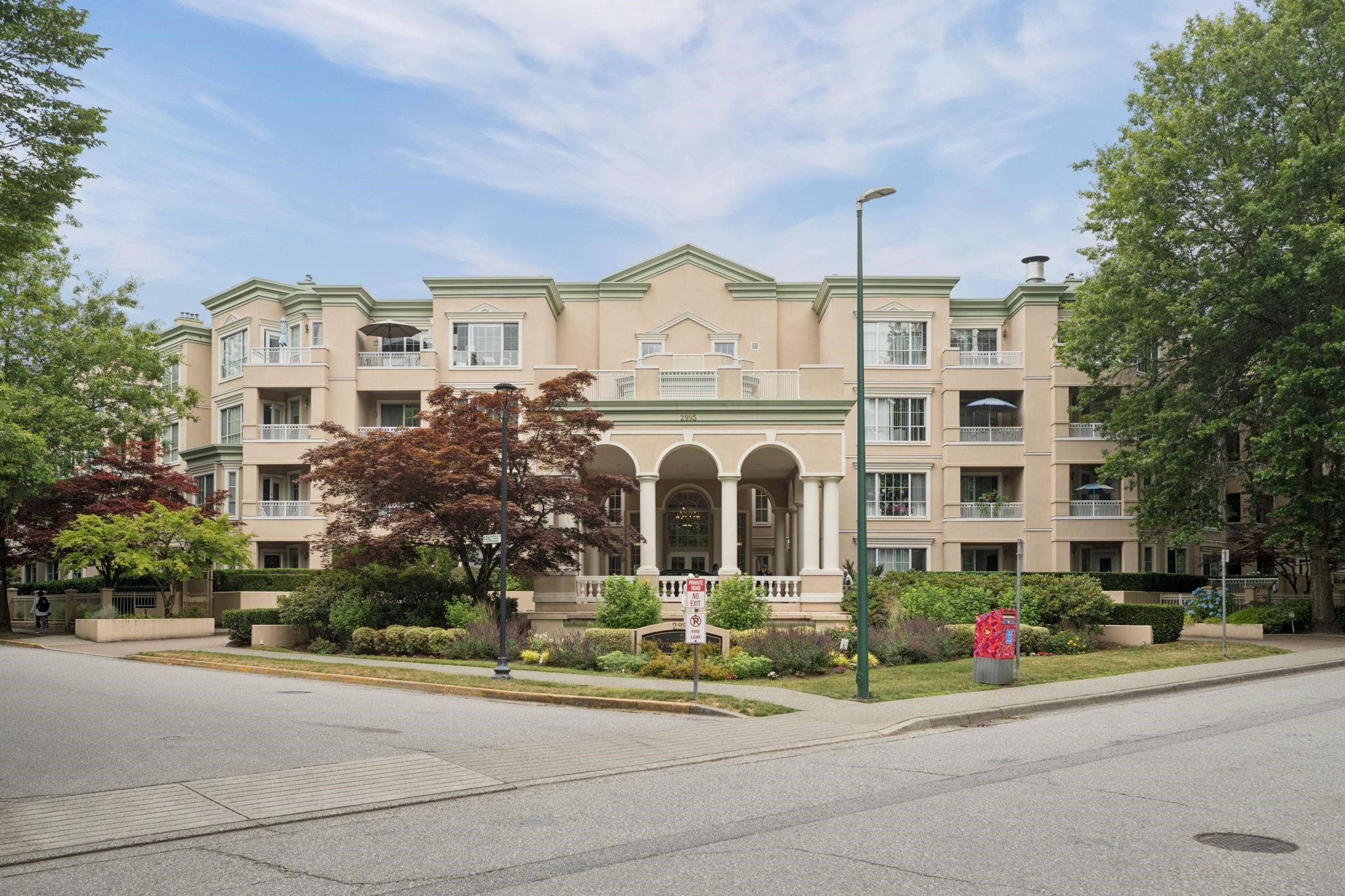 418-2995 Princess Crescent, Coquitlam, BC