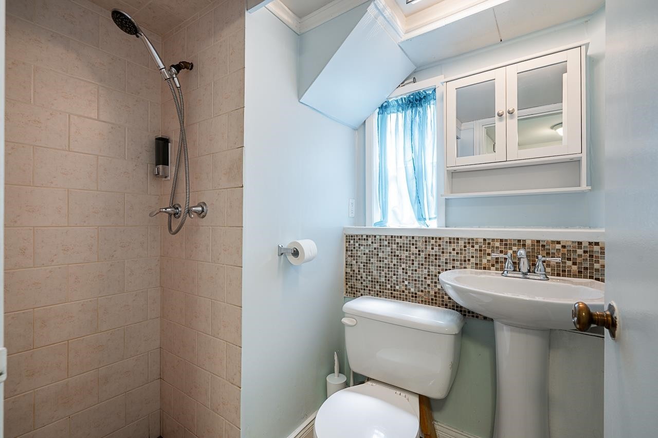 3896 Elmwood Street, Burnaby, BC