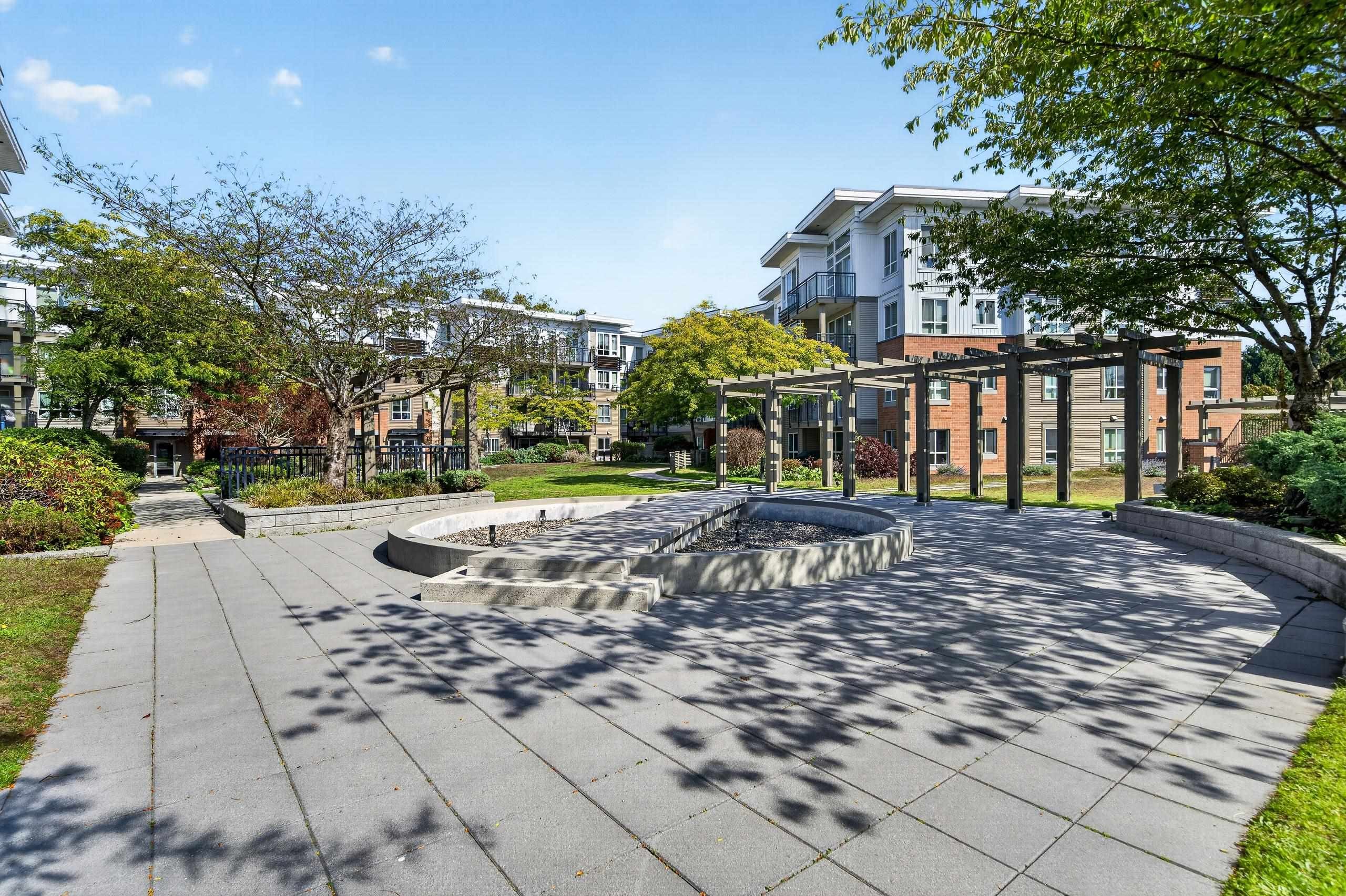 115-9399 Tomicki Avenue, Richmond, BC