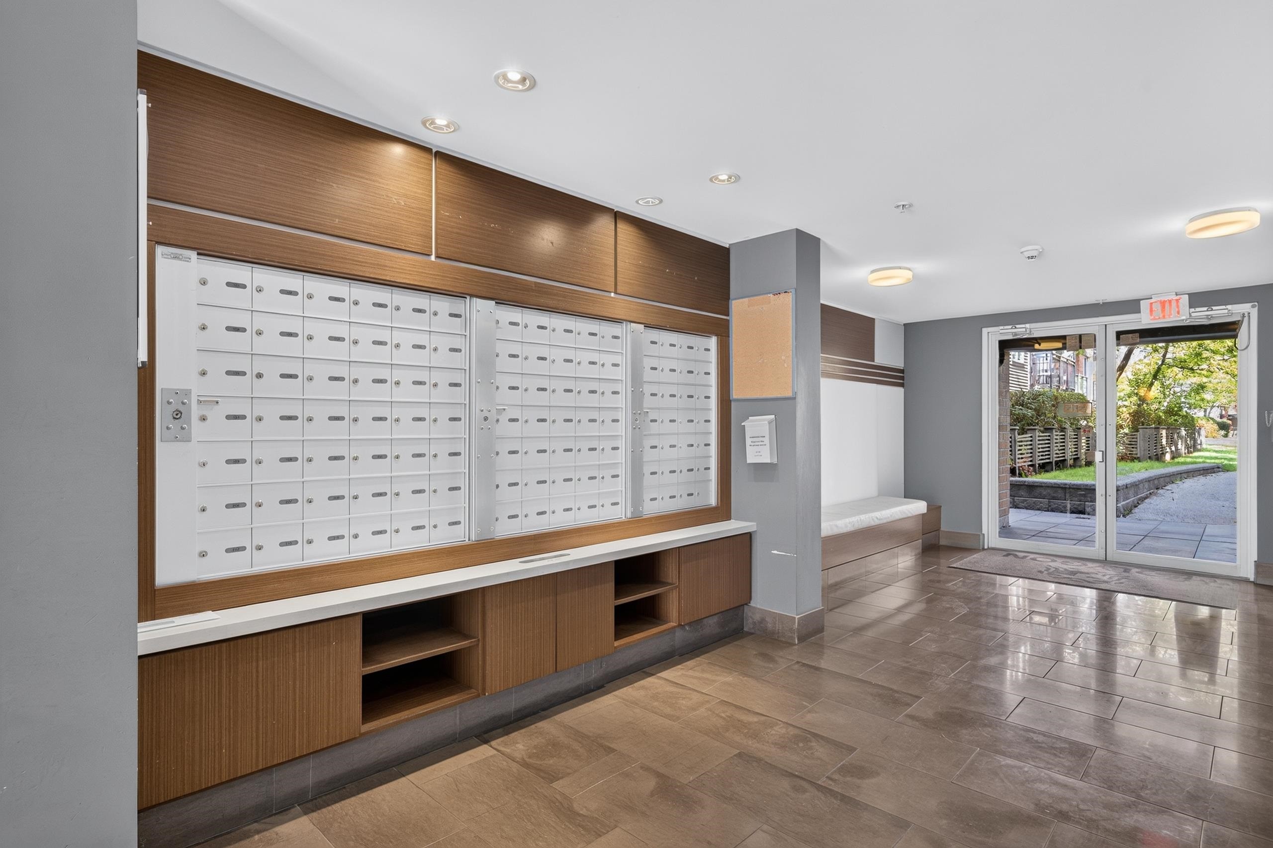 115-9399 Tomicki Avenue, Richmond, BC
