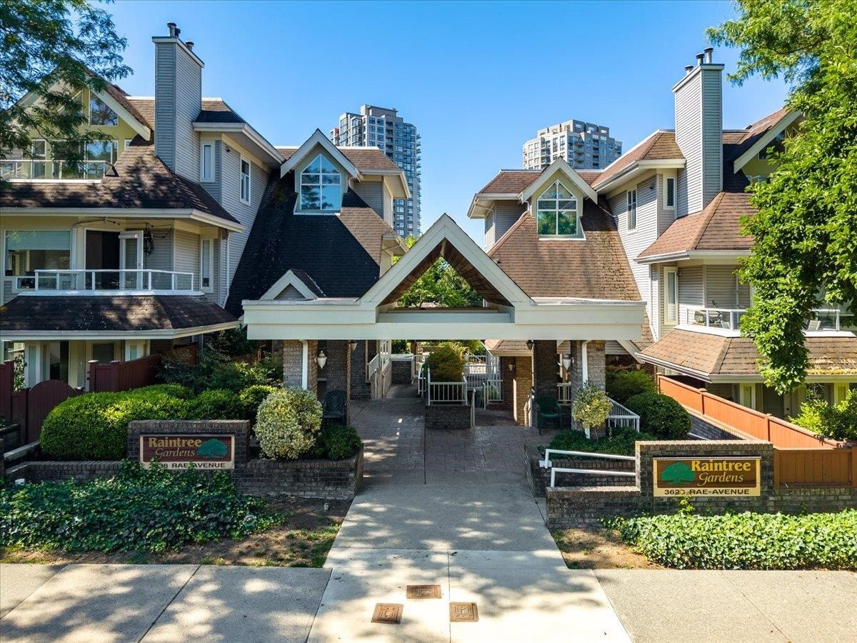 207-3638 Rae Avenue, Vancouver, BC