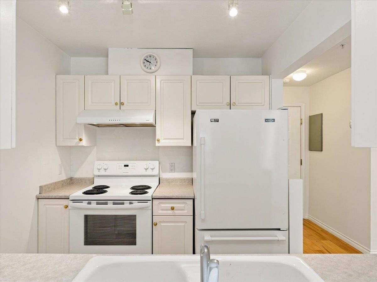 207-3638 Rae Avenue, Vancouver, BC