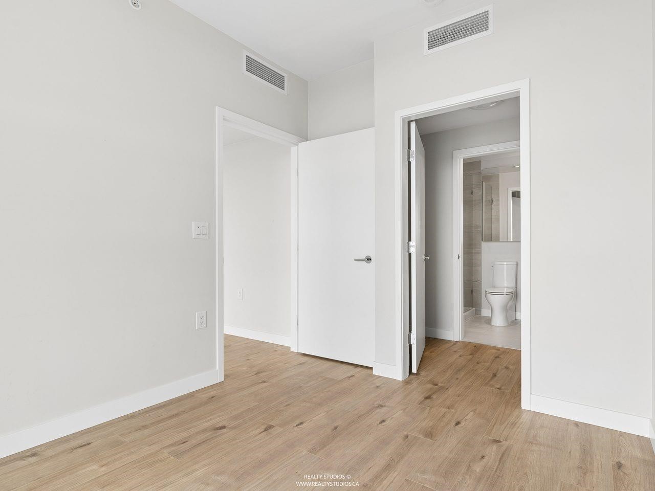 1401-3430 Kent Avenue E, Vancouver, BC