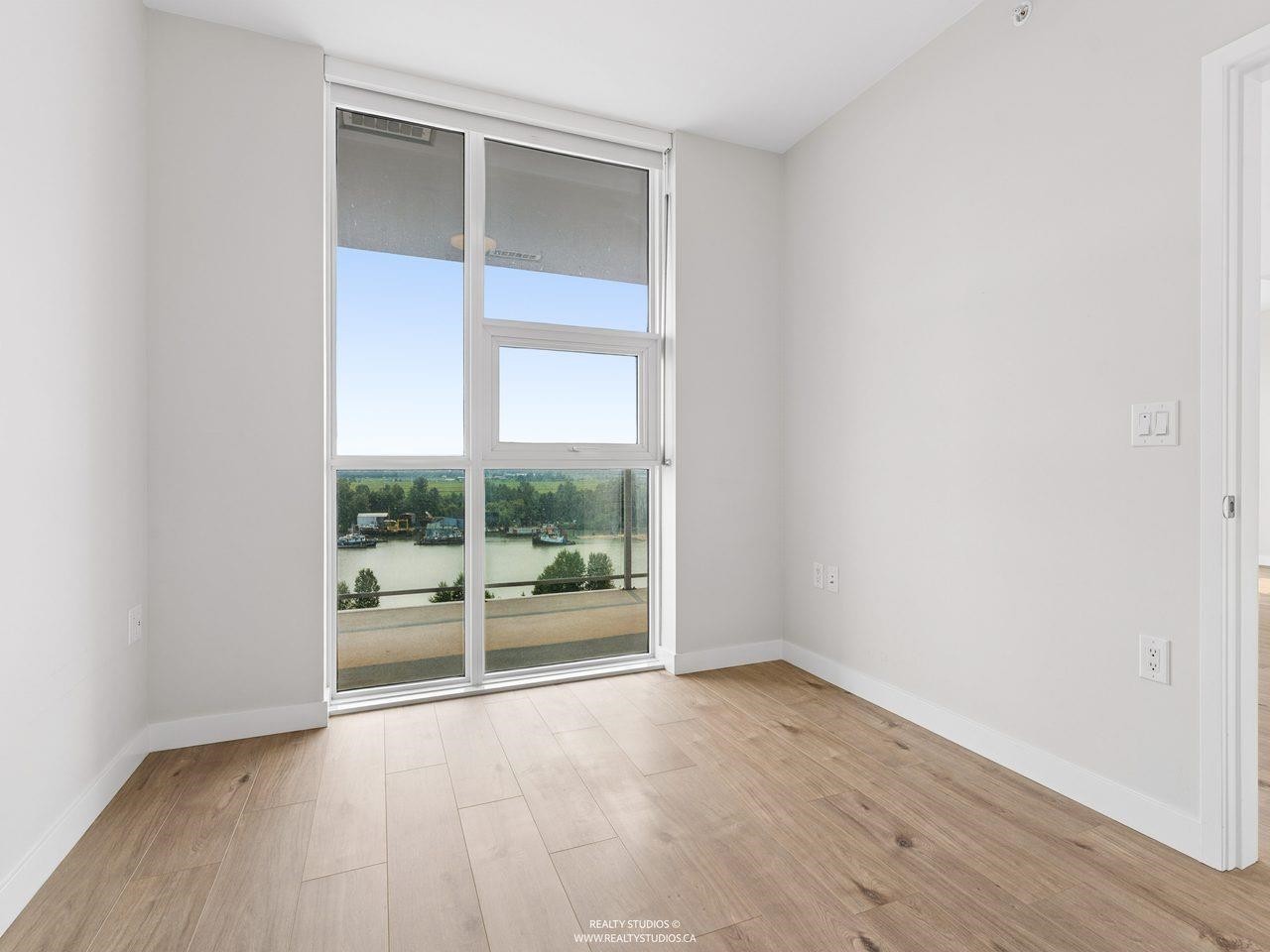 1401-3430 Kent Avenue E, Vancouver, BC