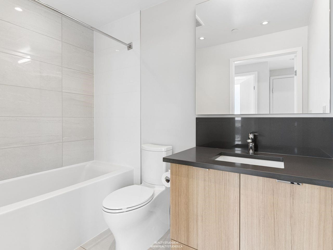 1401-3430 Kent Avenue E, Vancouver, BC