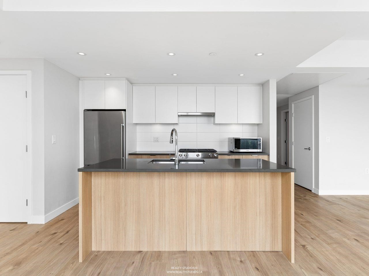 1401-3430 Kent Avenue E, Vancouver, BC
