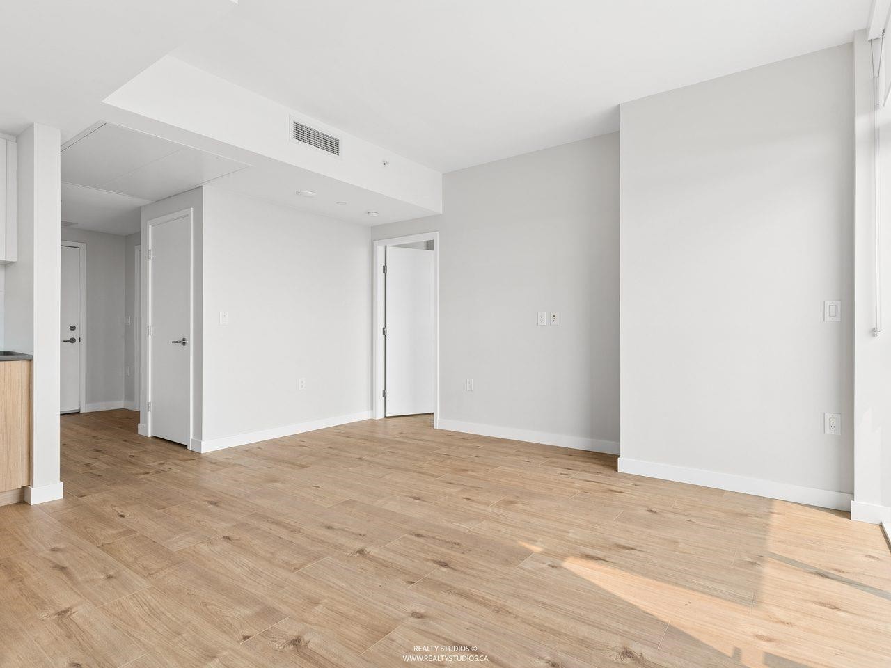 1401-3430 Kent Avenue E, Vancouver, BC