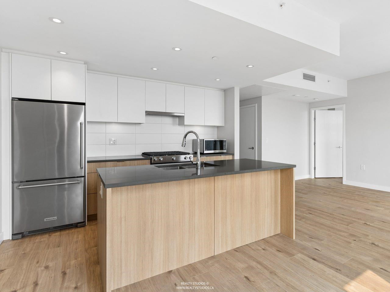 1401-3430 Kent Avenue E, Vancouver, BC