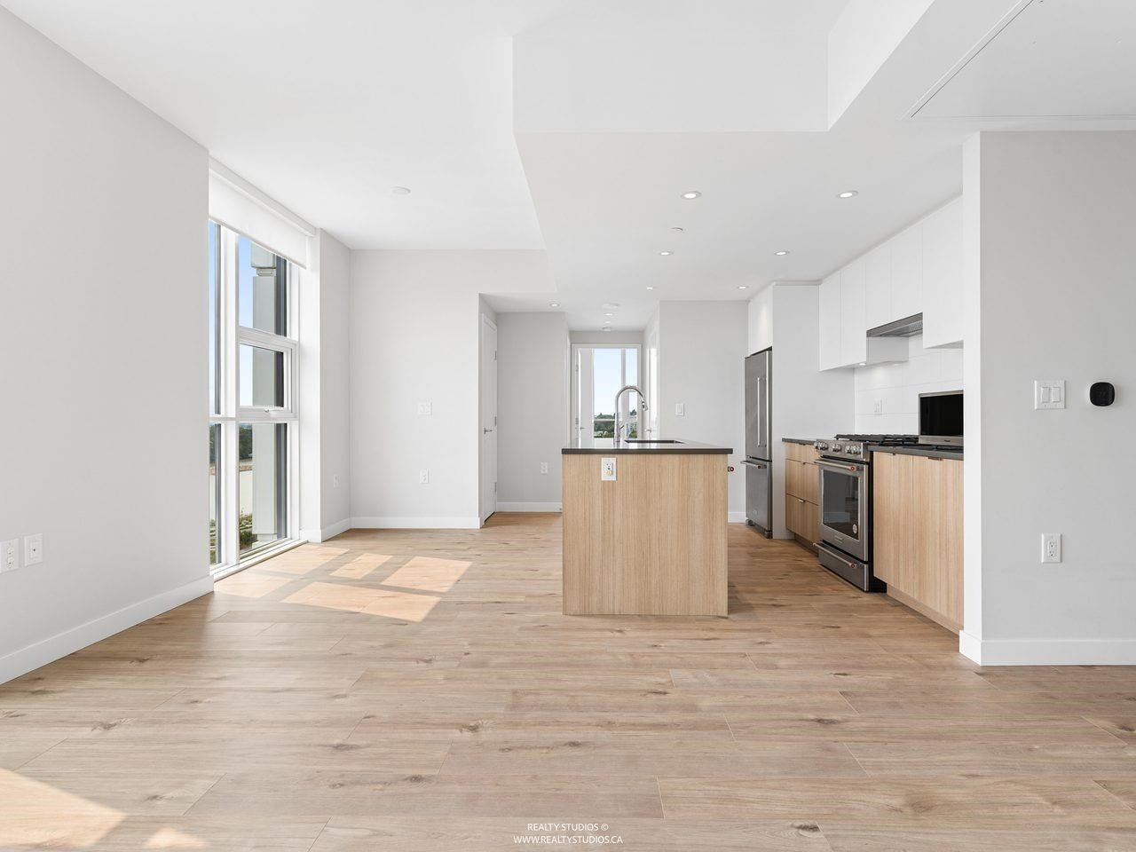 1401-3430 Kent Avenue E, Vancouver, BC