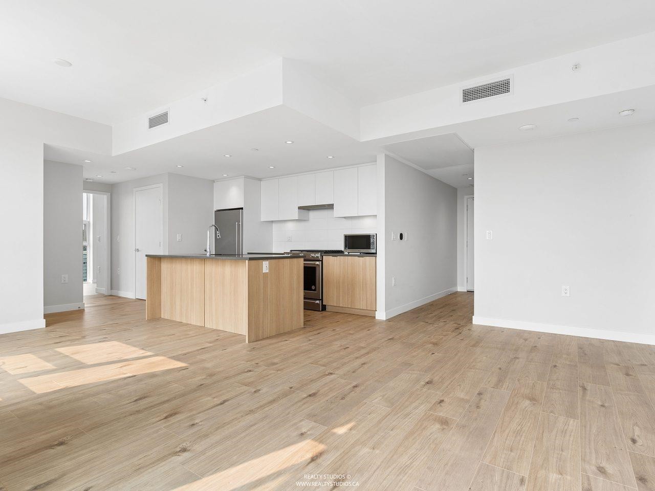 1401-3430 Kent Avenue E, Vancouver, BC