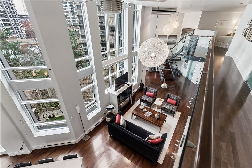 401-988 Richards Street, Vancouver, BC