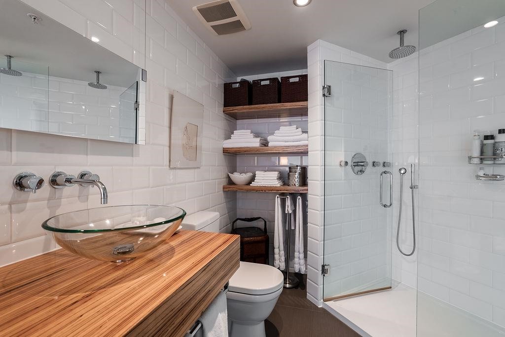 401-988 Richards Street, Vancouver, BC