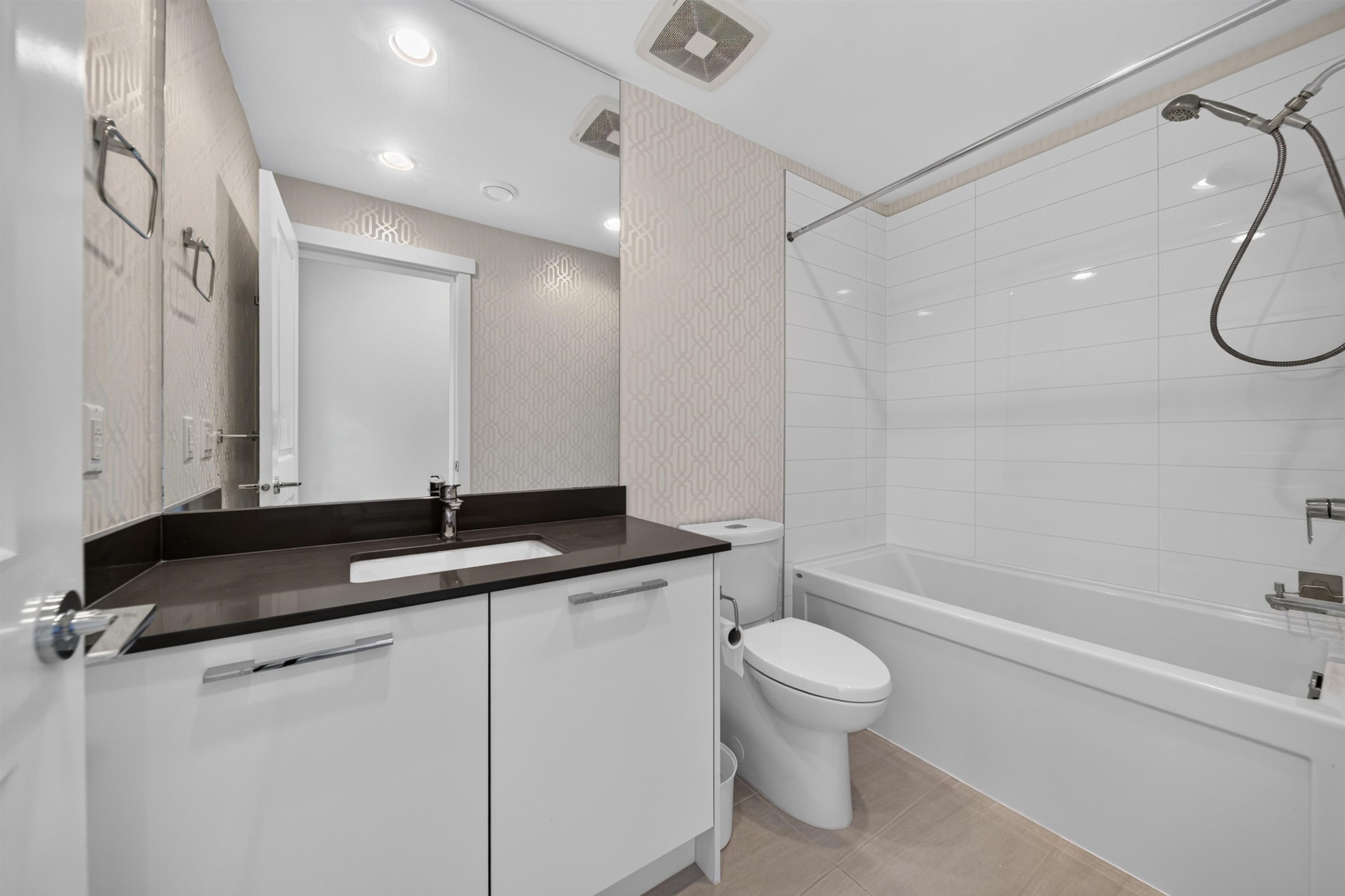 311-9551 Alexandra Road, Richmond, BC