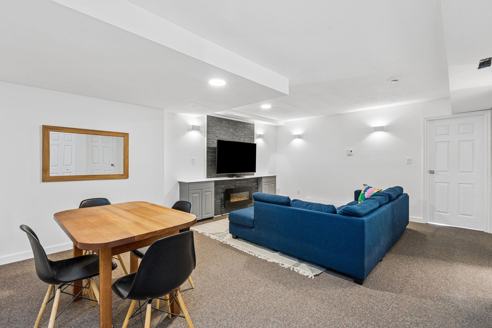 5709 Owl Court, North Vancouver, BC