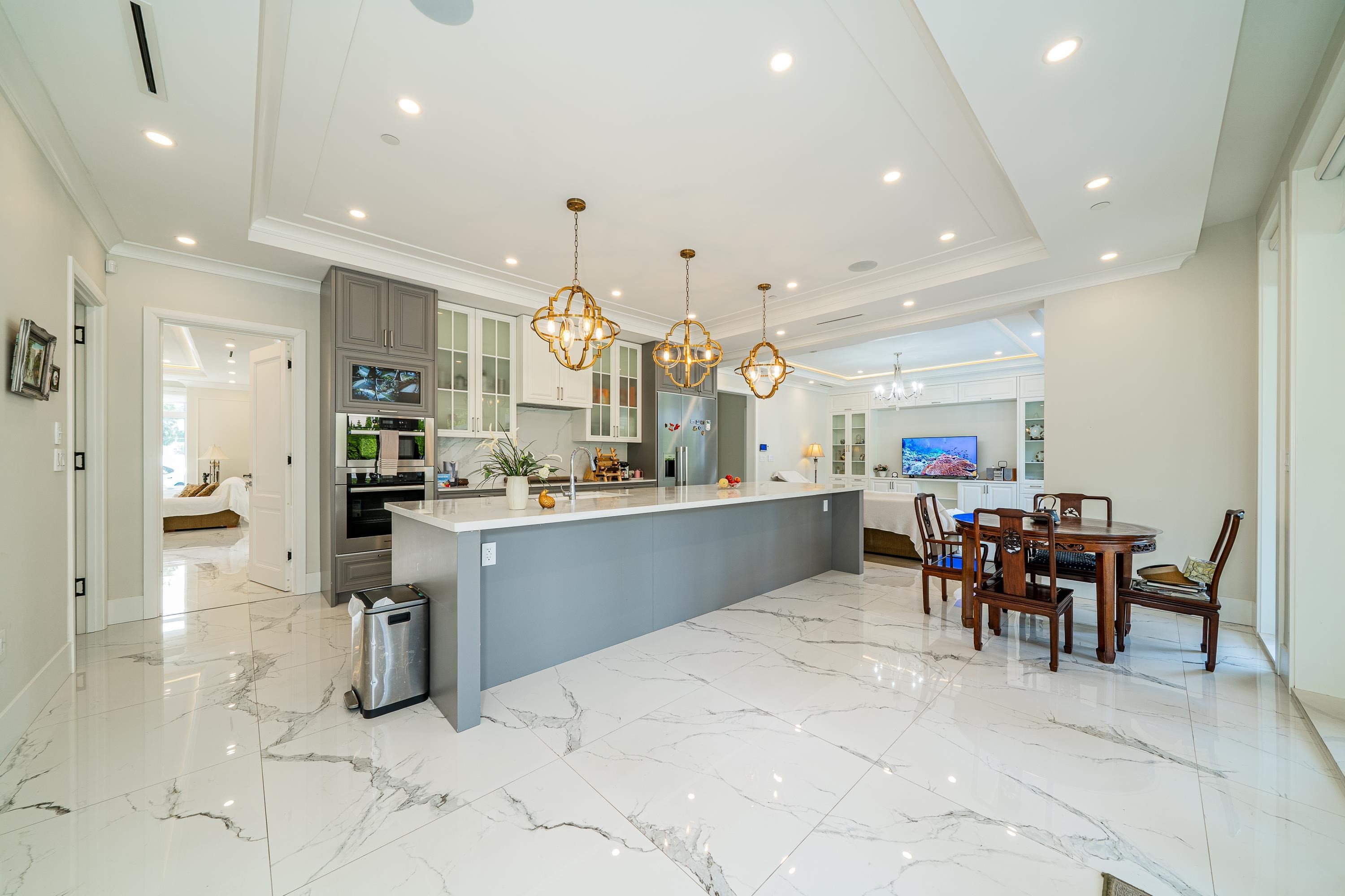 1048 Handsworth Road, North Vancouver, BC