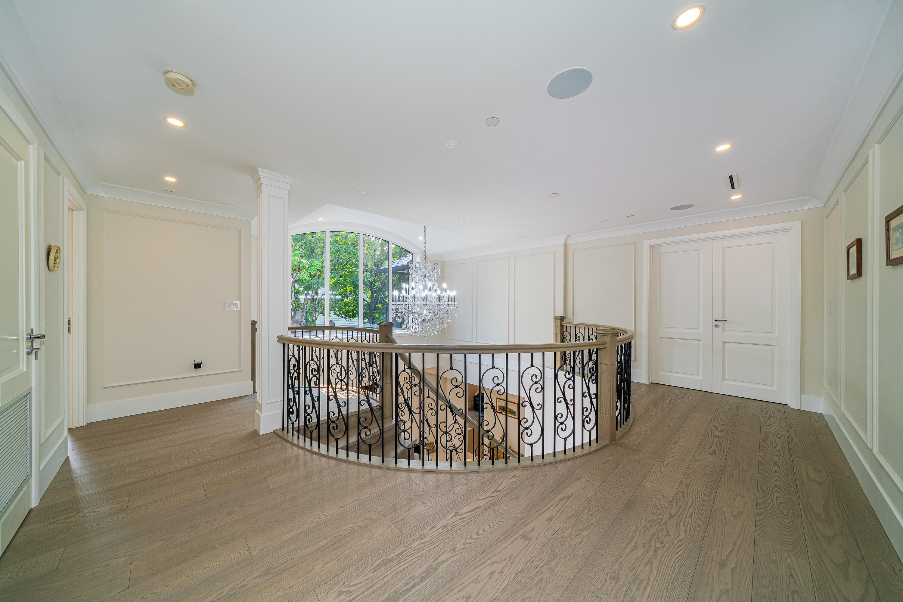 1048 Handsworth Road, North Vancouver, BC