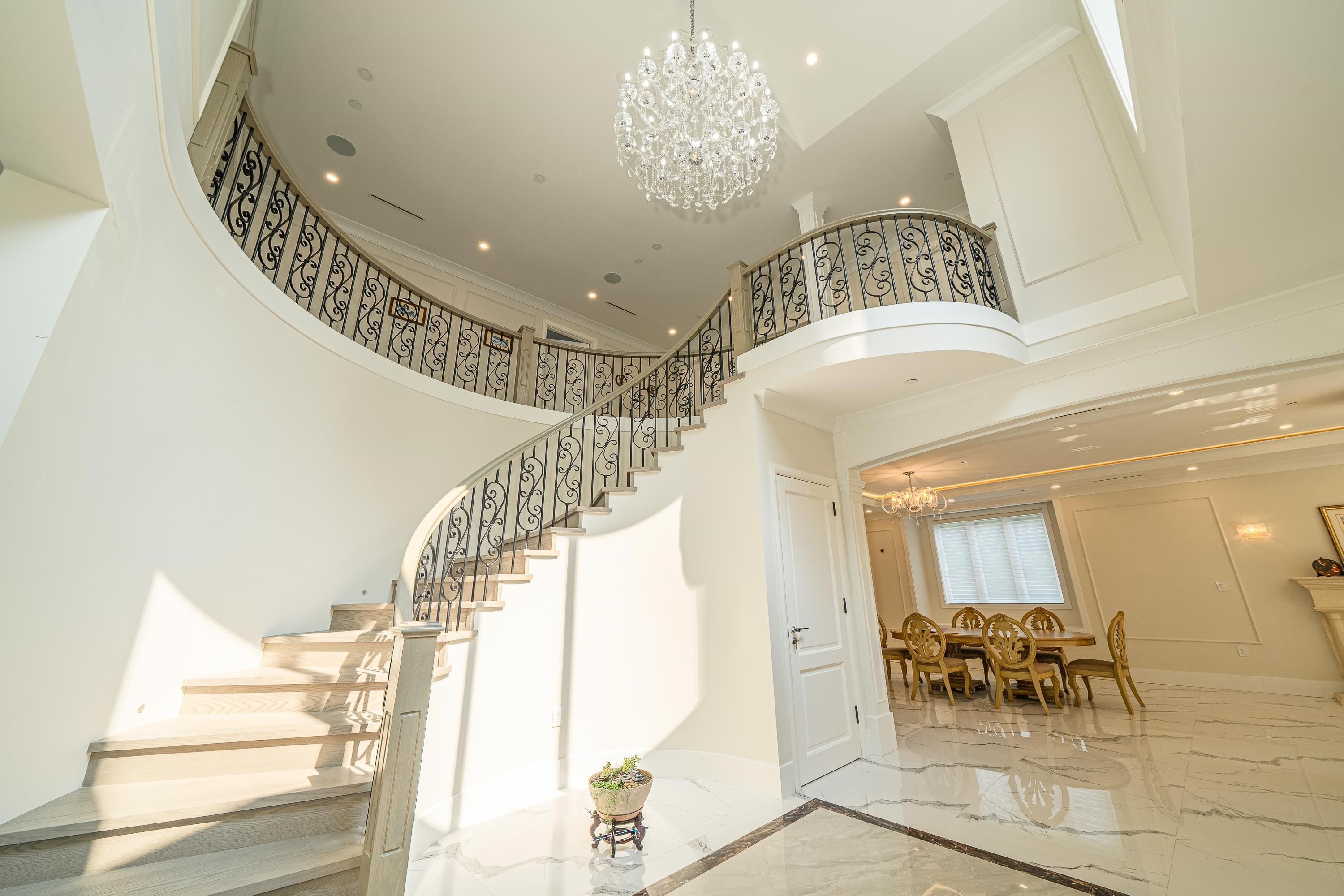 1048 Handsworth Road, North Vancouver, BC