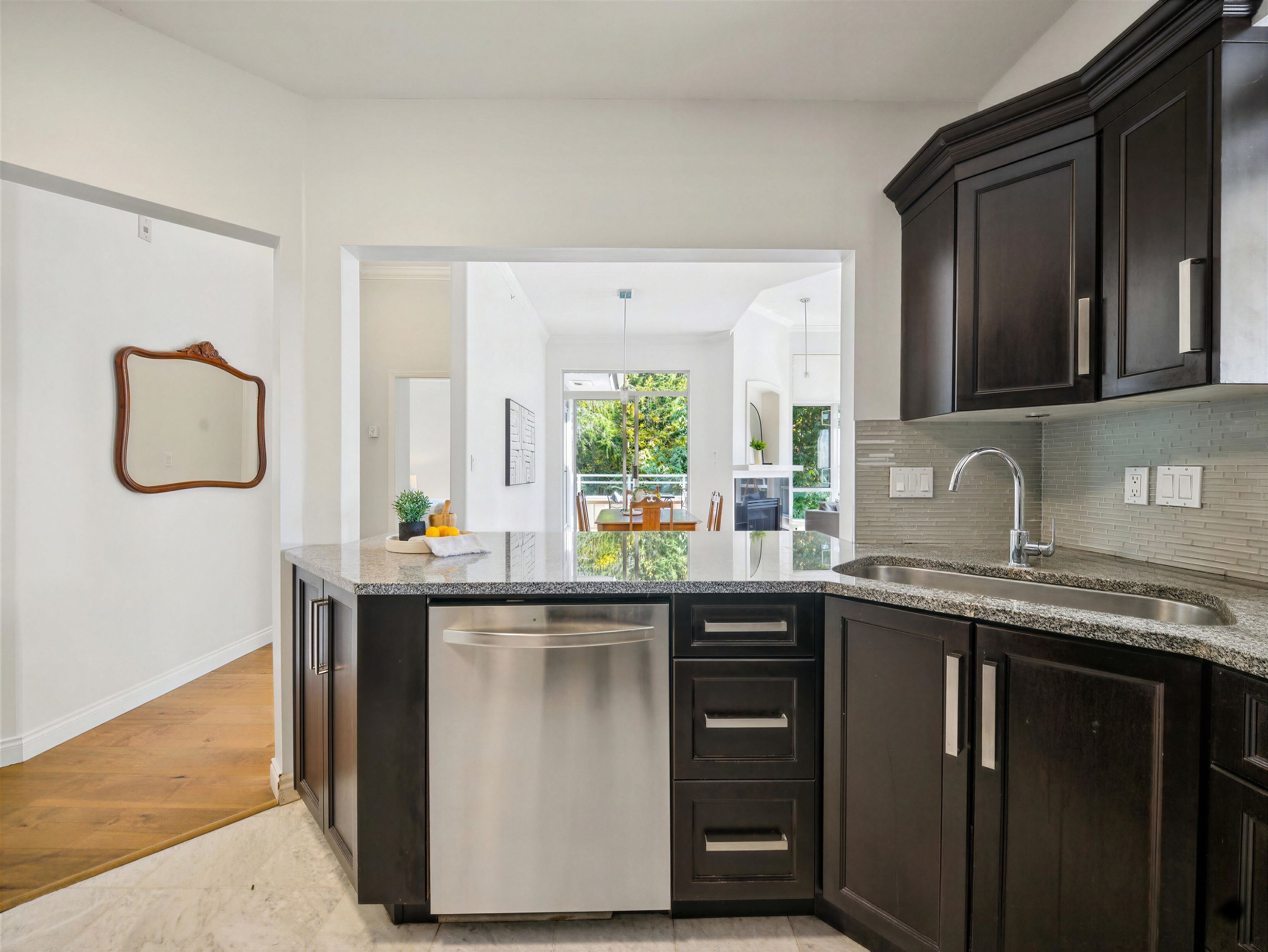 521-3629 Deercrest Drive, North Vancouver, BC