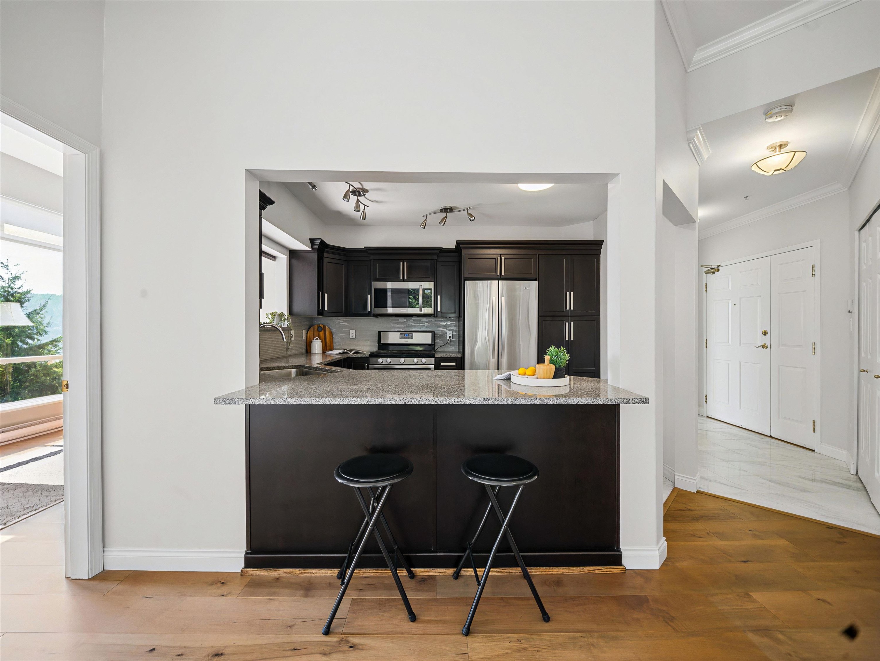 521-3629 Deercrest Drive, North Vancouver, BC