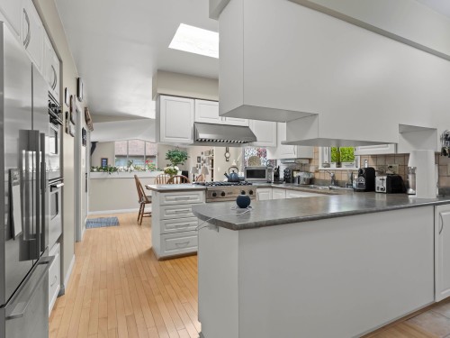4041 39Th Avenue W, Vancouver, BC 