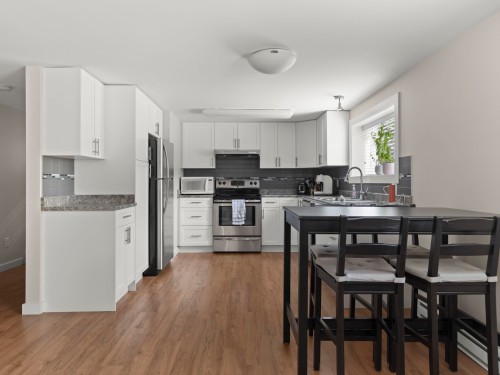 4041 39Th Avenue W, Vancouver, BC 