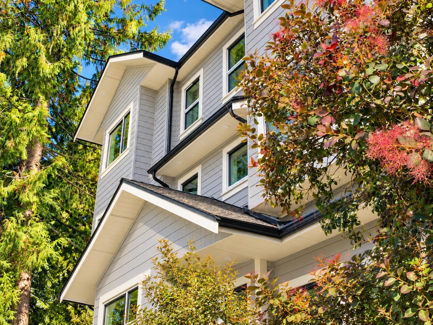 2-6555 Carnegie Street, Burnaby, BC