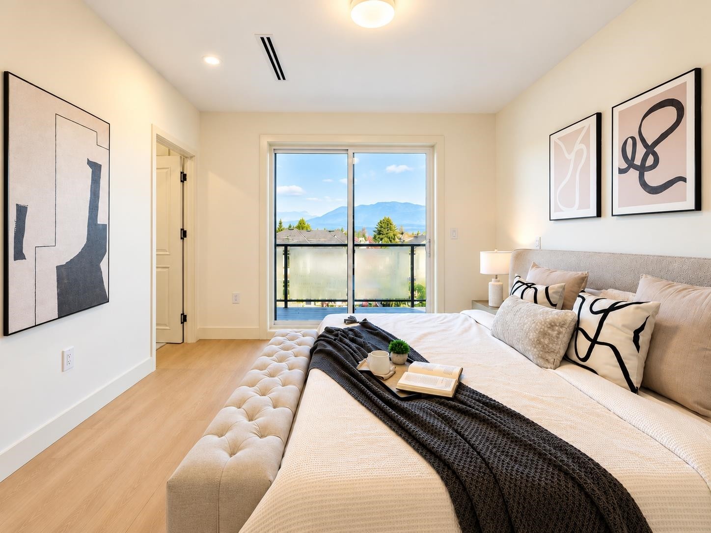 2-6555 Carnegie Street, Burnaby, BC