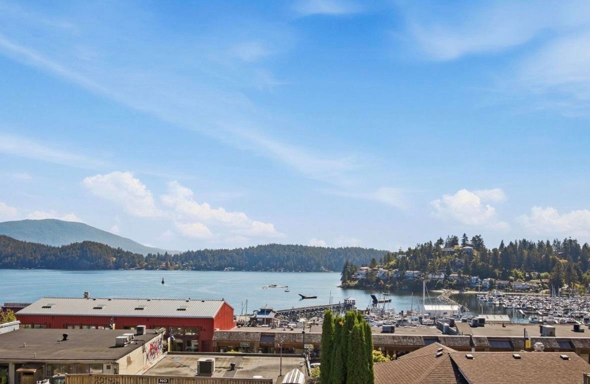 102-524 Fletcher Road S, Gibsons, BC