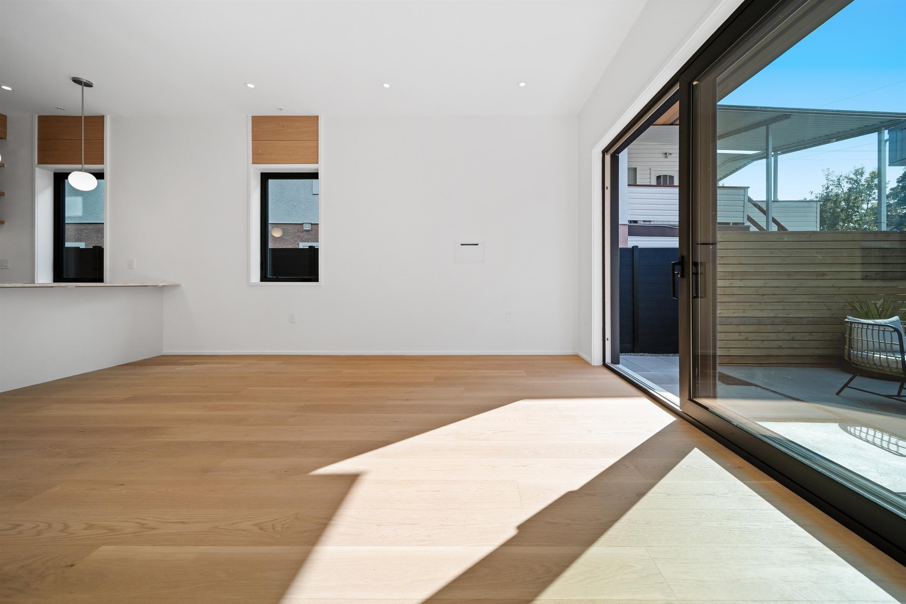 3-164 38Th Avenue E, Vancouver, BC