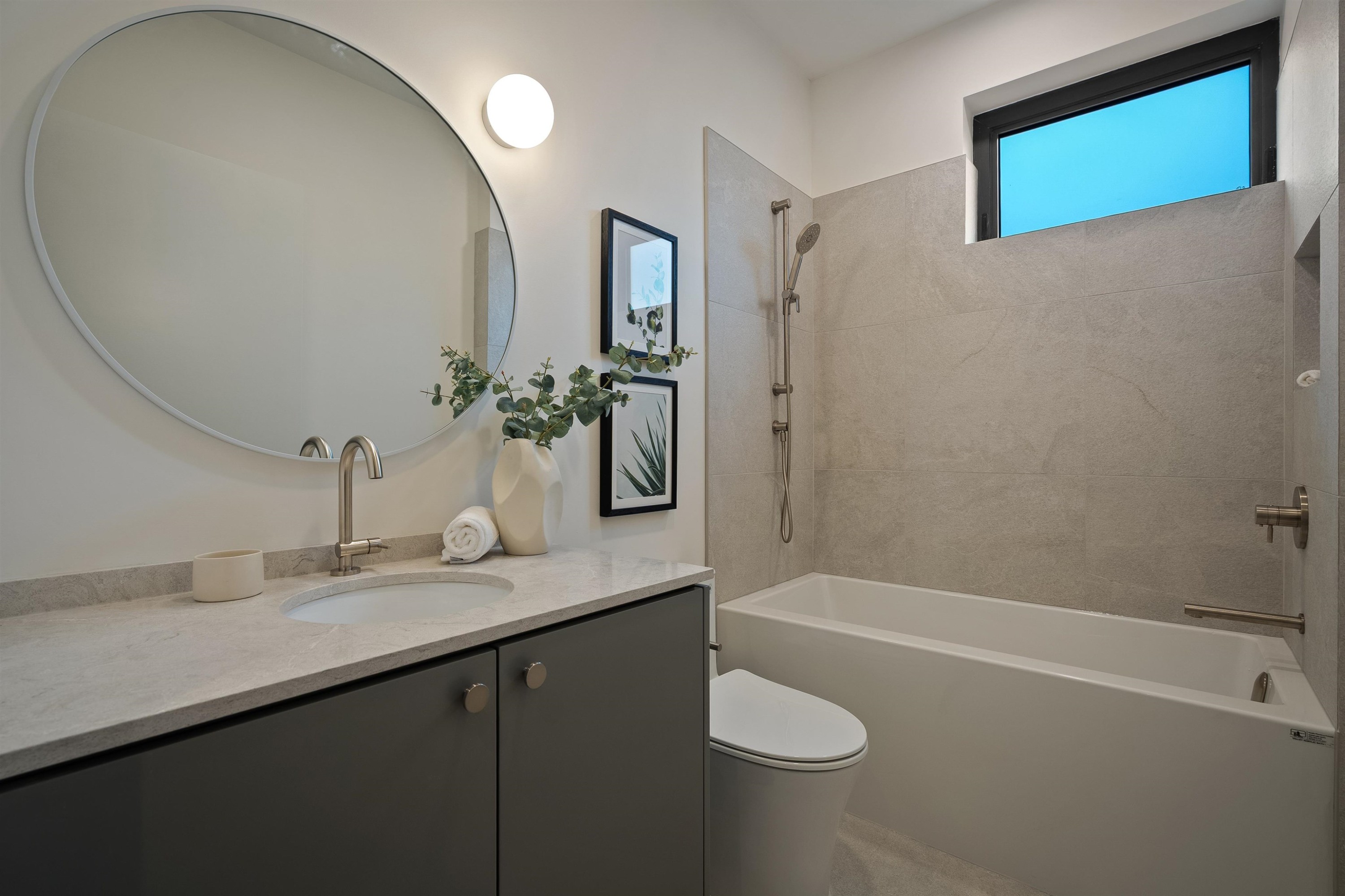 3-164 38Th Avenue E, Vancouver, BC