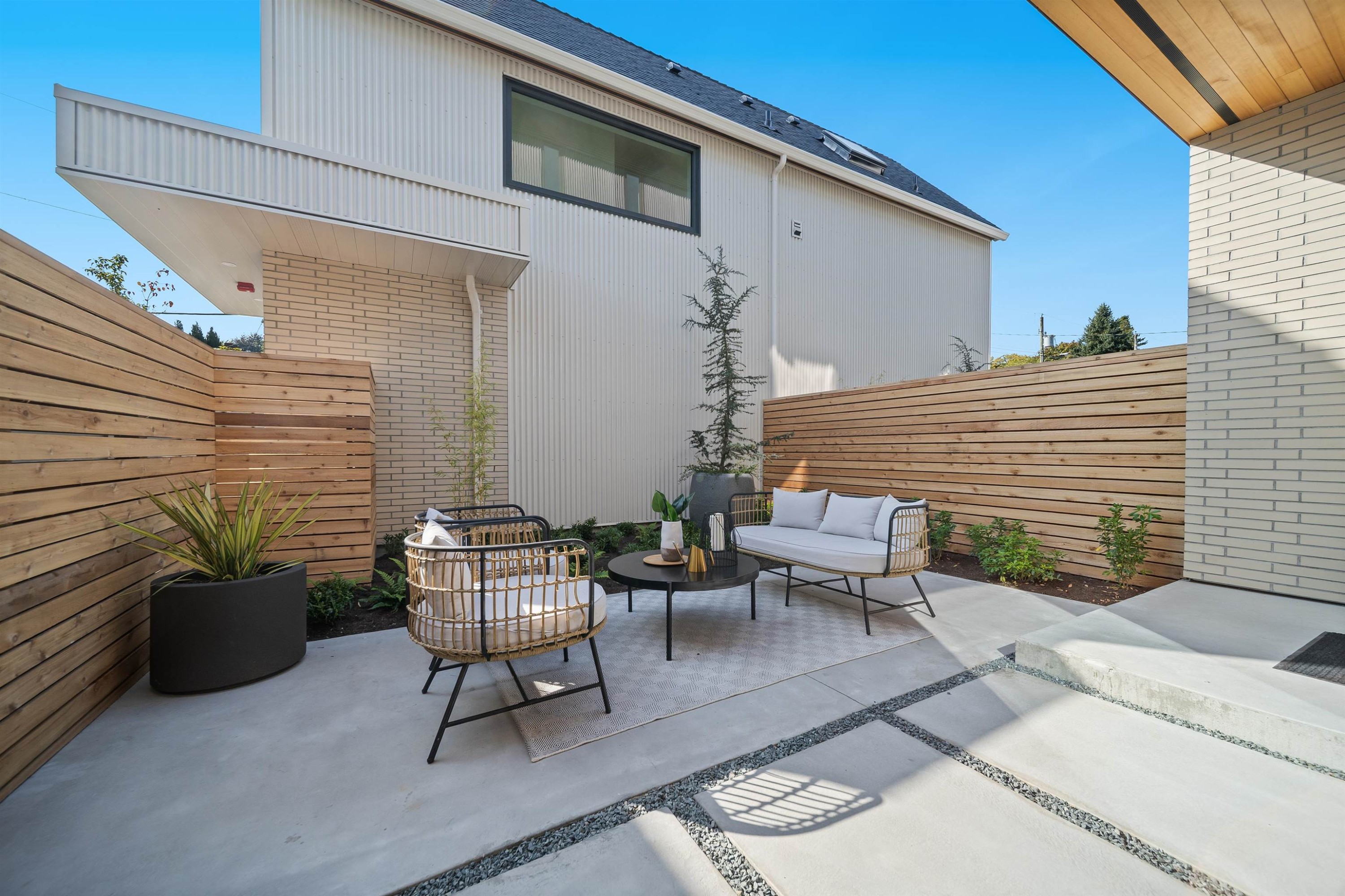3-164 38Th Avenue E, Vancouver, BC