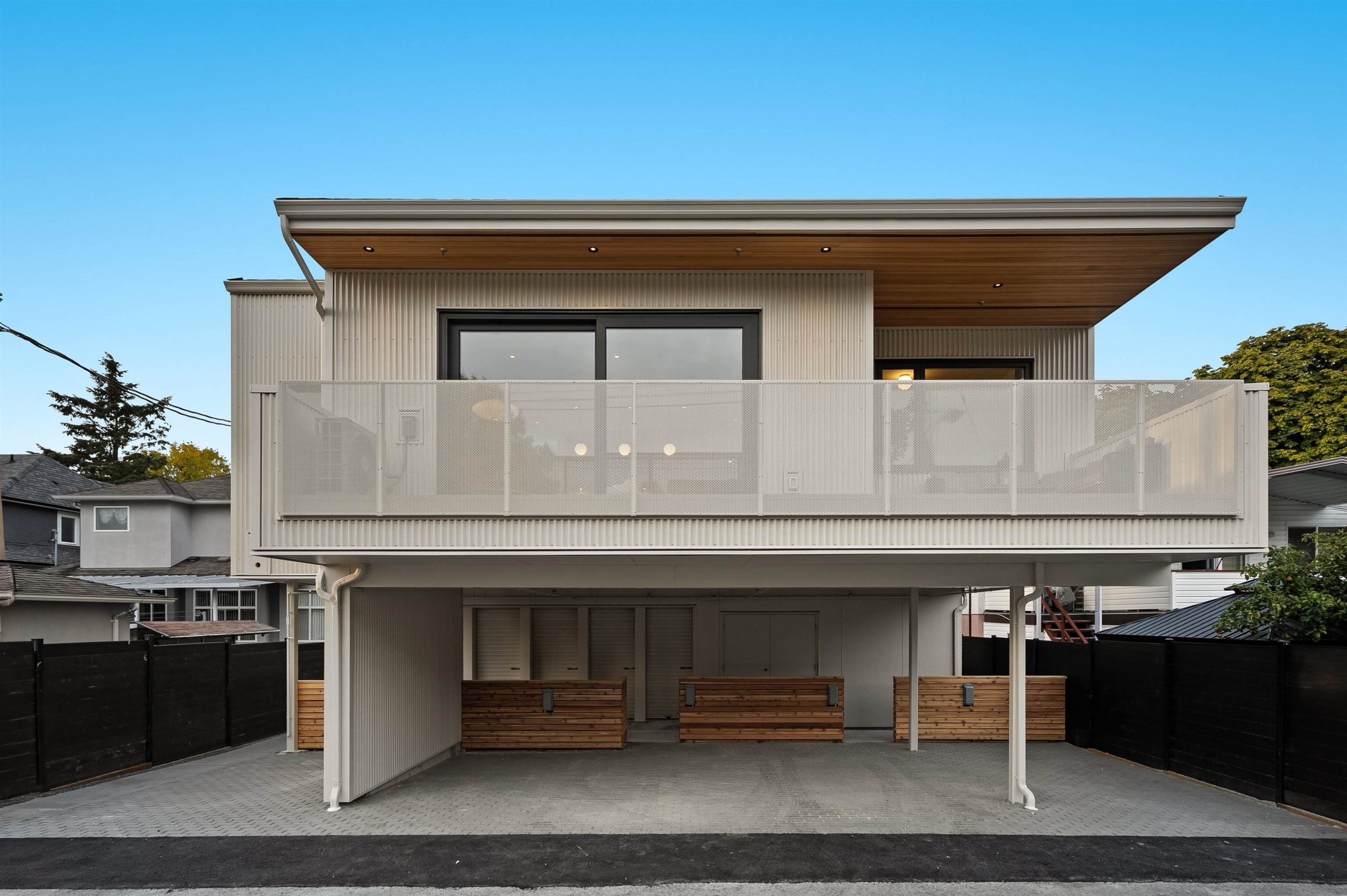 3-164 38Th Avenue E, Vancouver, BC
