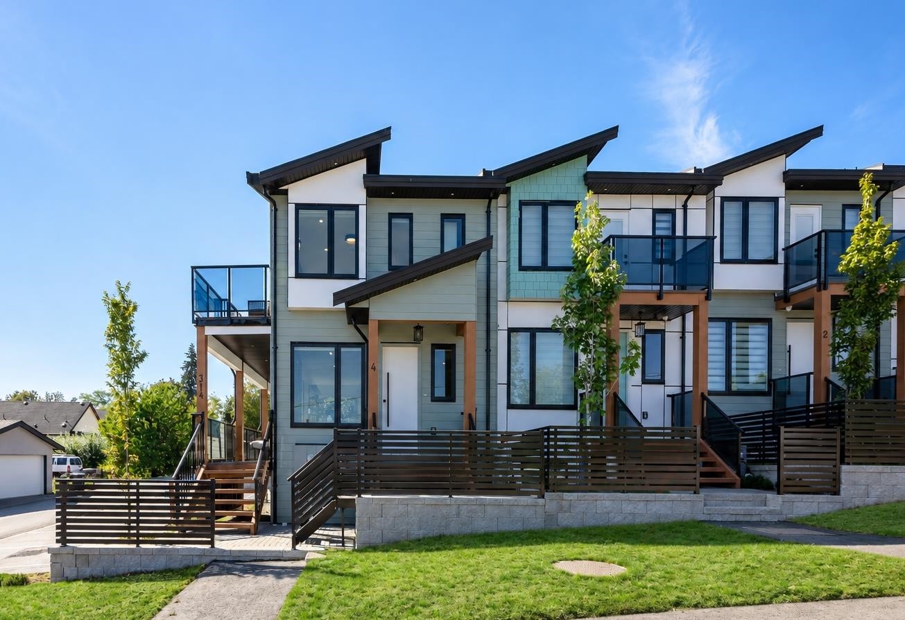 102-314 Nelson Street, Coquitlam, BC